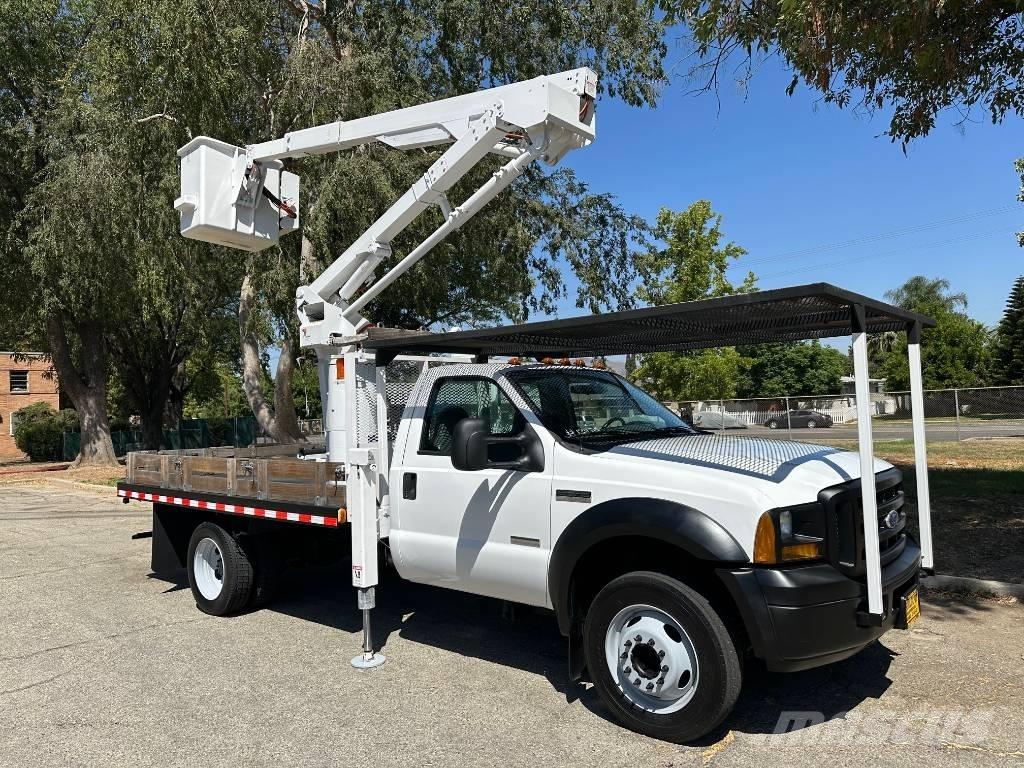 Ford F 550 车载式高空作业车