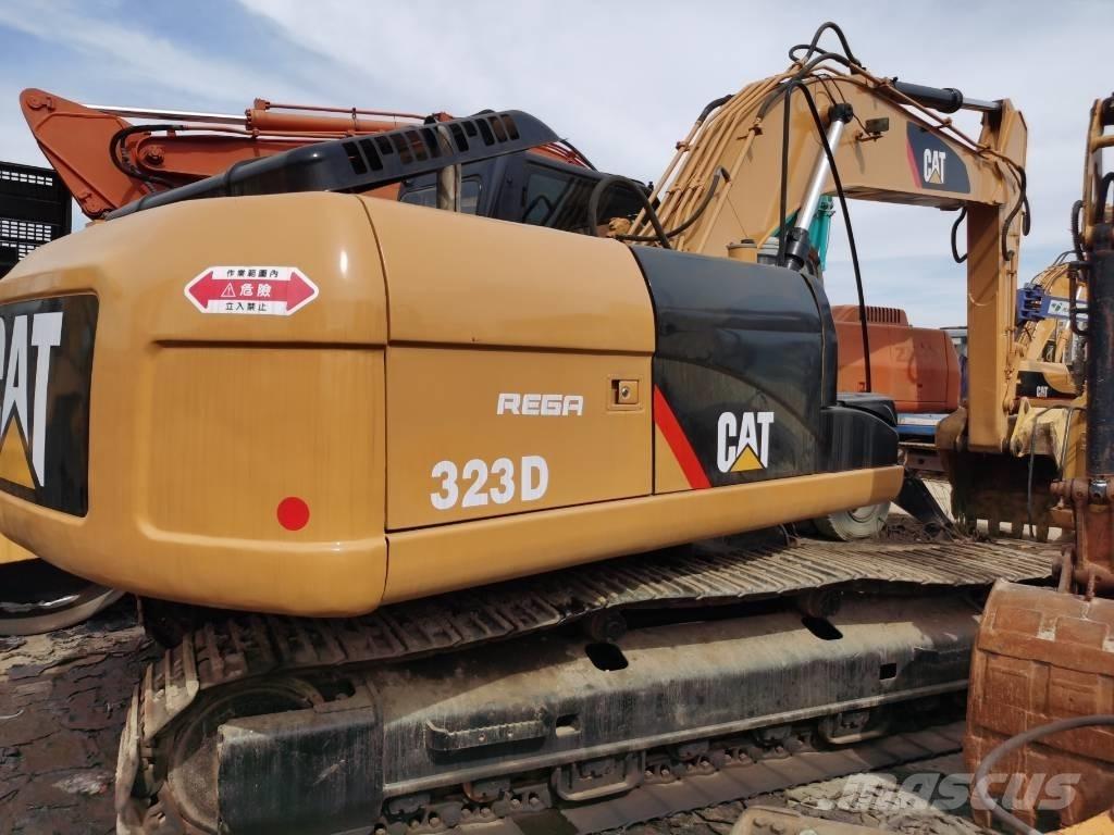 CAT 323D 履带挖掘机