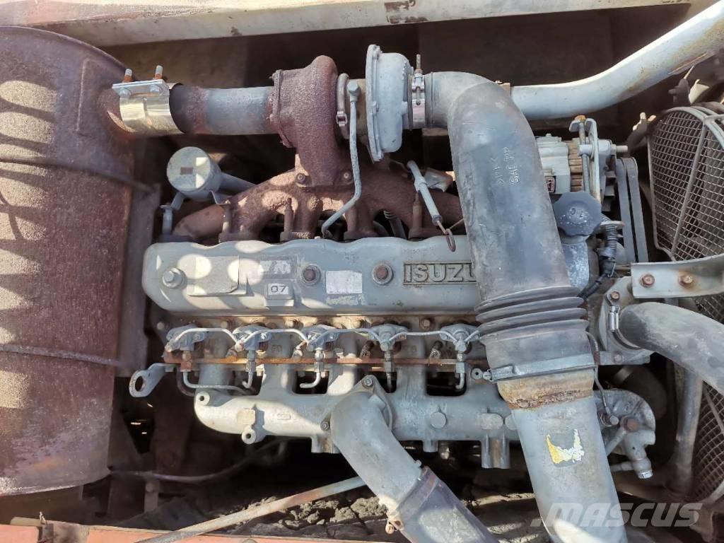 Hitachi ZX 210 W 轮式挖掘机