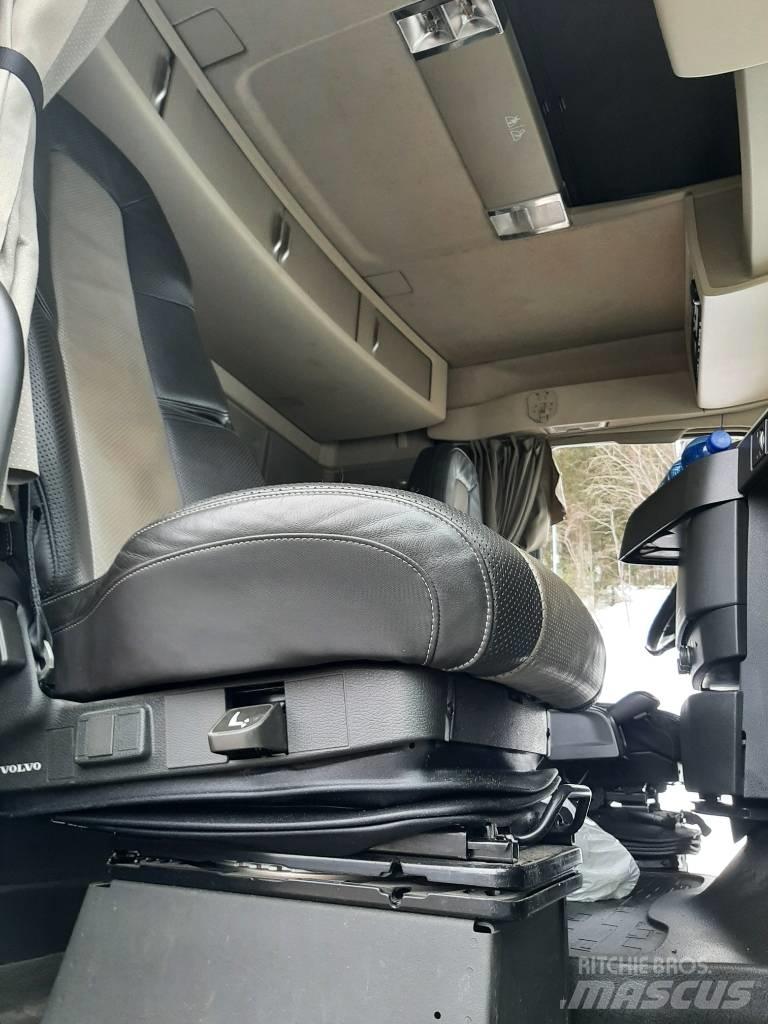 Volvo FH 13 集装箱叉车