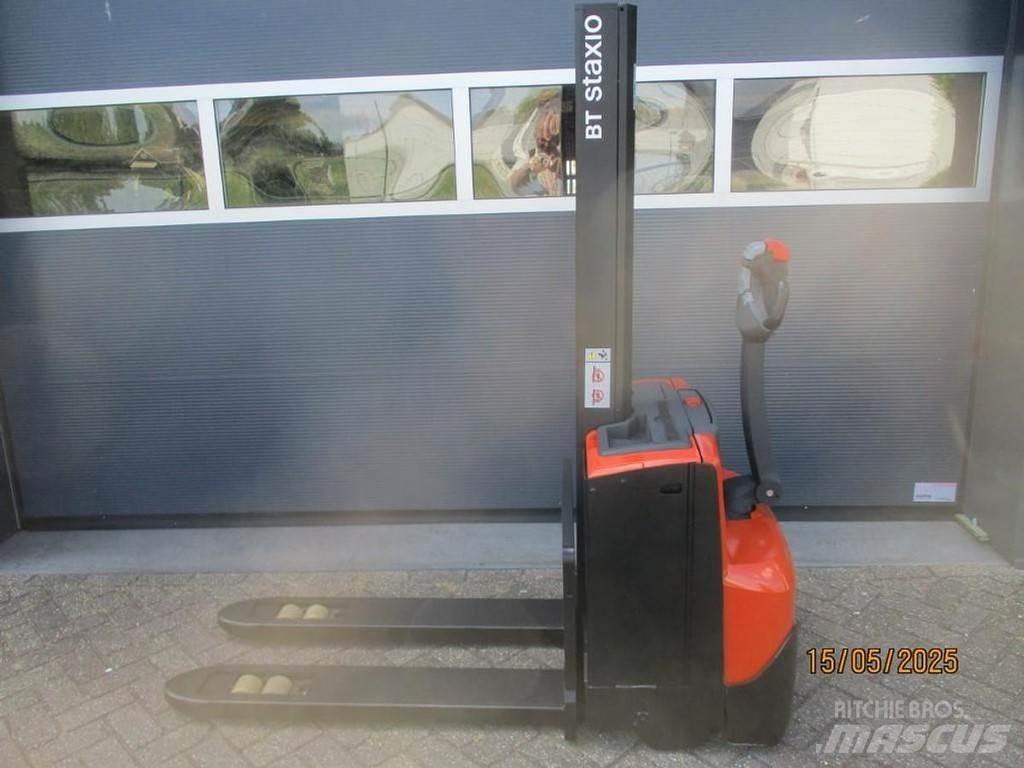 BT SWE 080L 手推堆垛车