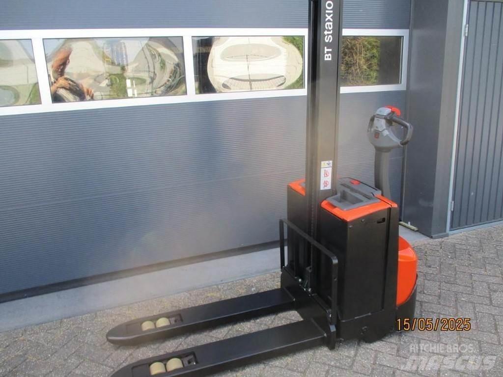 BT SWE 080L 手推堆垛车