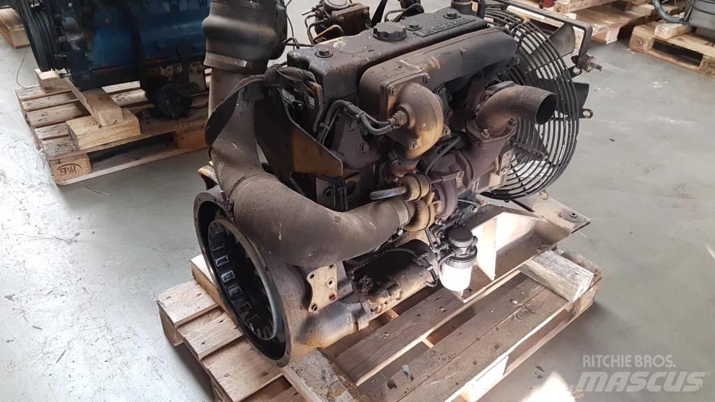CAT 3054 发动机