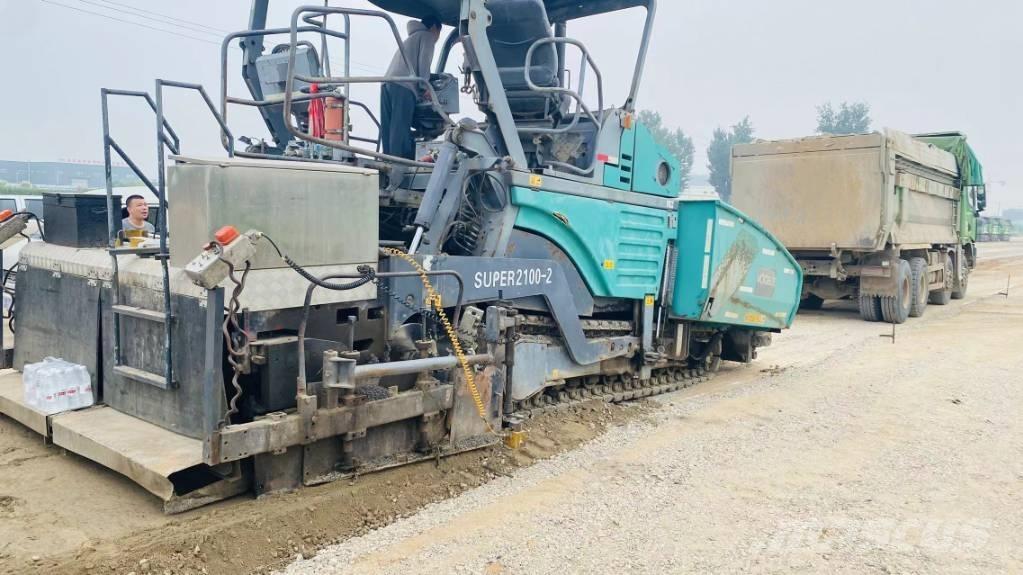 Vögele 2100-3l 沥青摊铺机