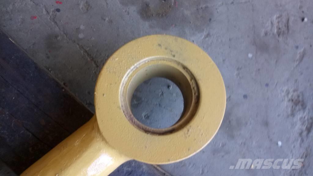 CAT 988 B 吊杆和铲斗