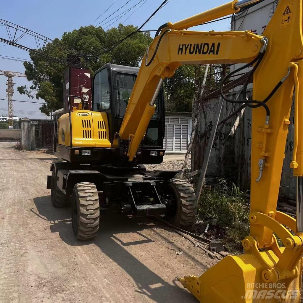 Hyundai R60W-7 轮式挖掘机