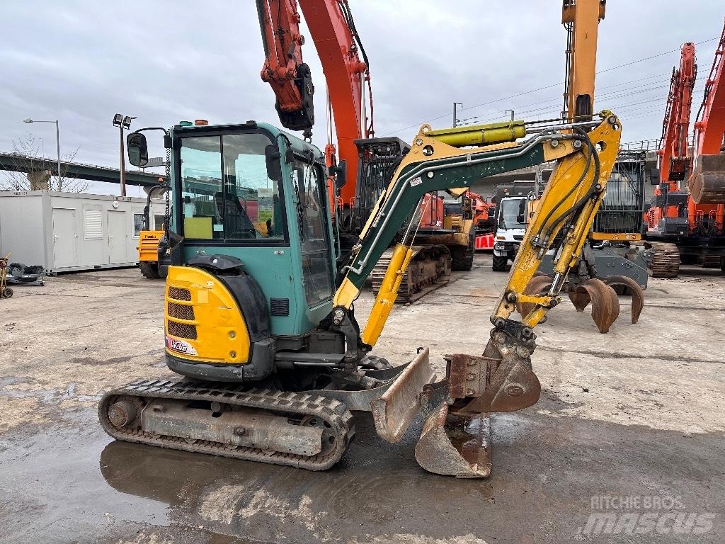 Yanmar Vio 33 U 小型挖掘机