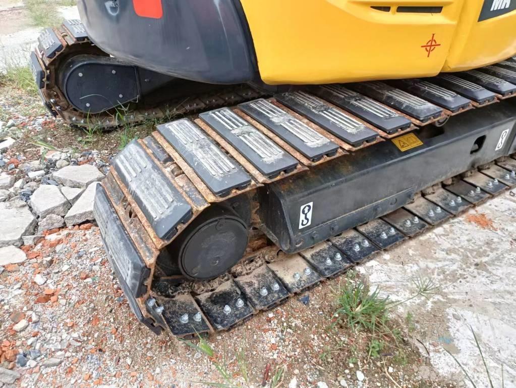 Komatsu PC 30 小型挖掘机