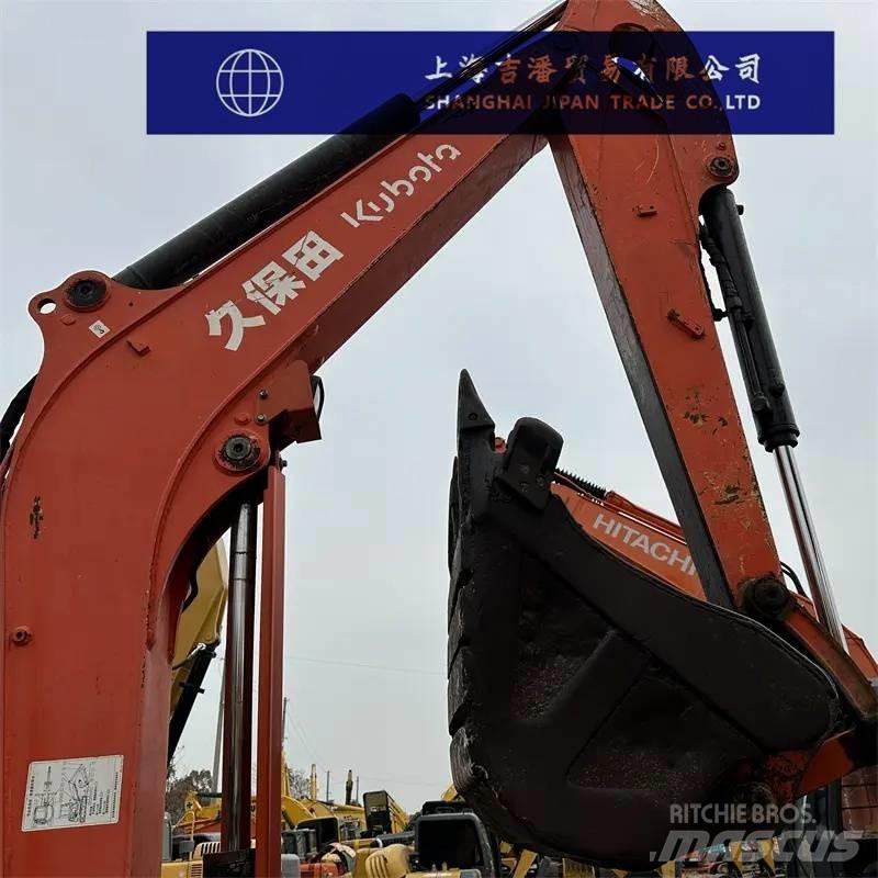 Kubota KX 165 中型挖掘机