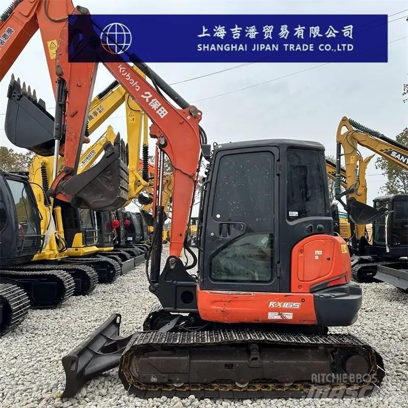 Kubota KX 165 中型挖掘机