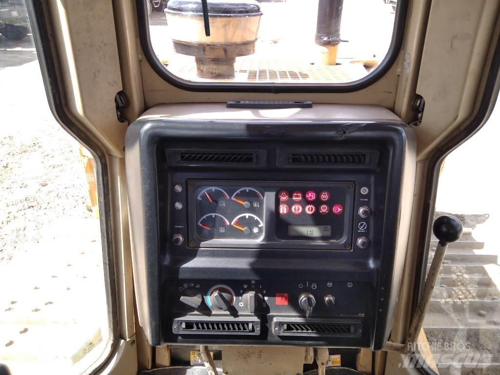 CAT D 6 M LGP 推土机