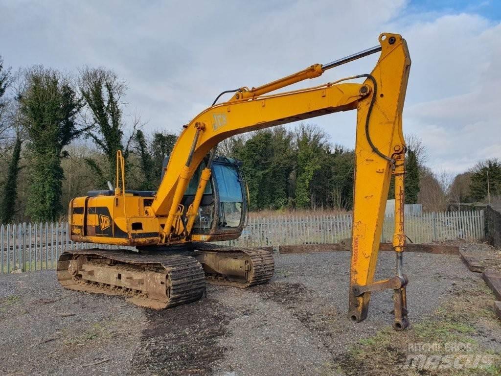 JCB JS 130 履带挖掘机