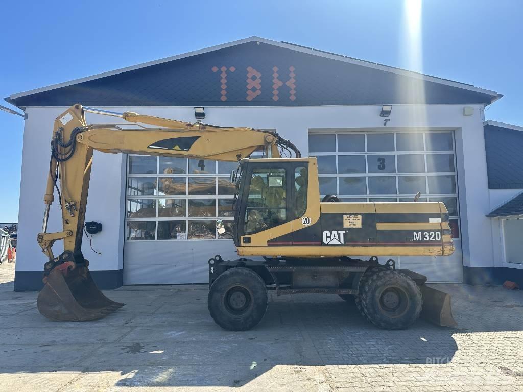 CAT M 320 VAH 轮式挖掘机