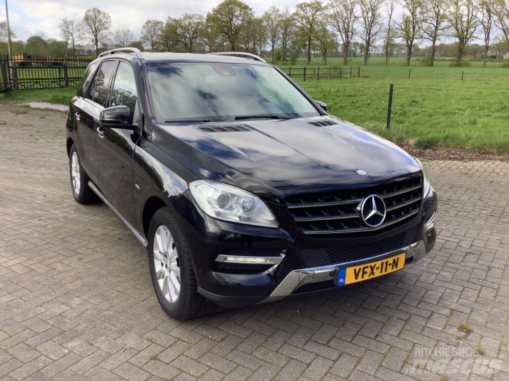 Mercedes-Benz ML 350 越野车