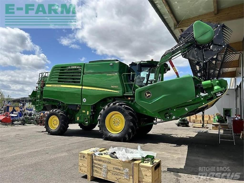 John Deere t670 hm 联合收割机