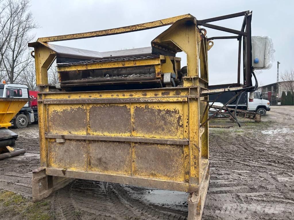 Rubble Master RM 60 振动筛