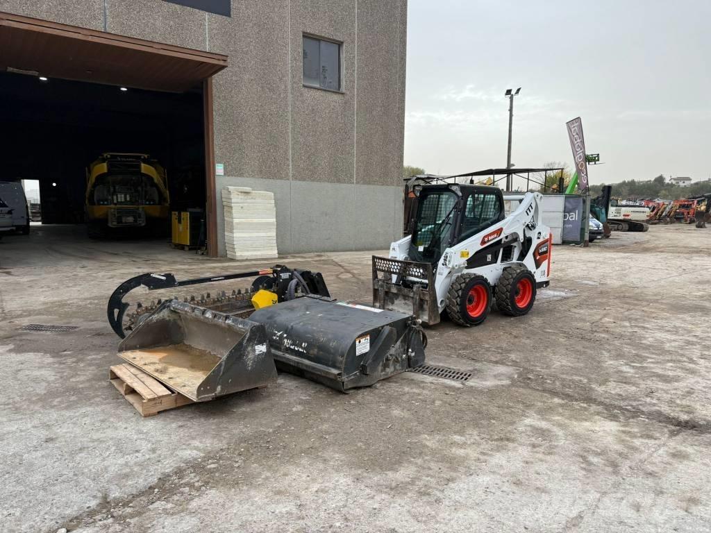 Bobcat S 590 滑移装载机