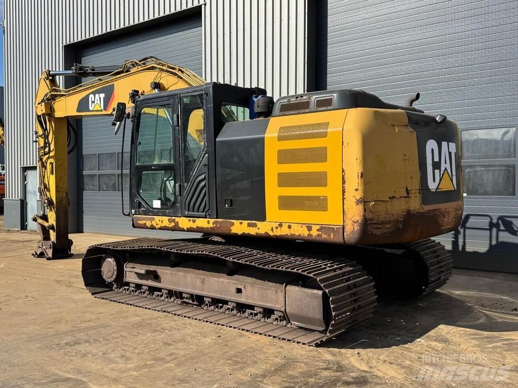 CAT 323EL 履带挖掘机