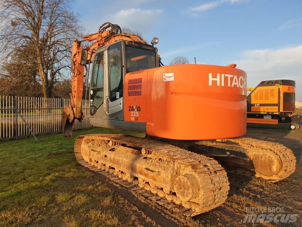 Hitachi ZX225USLC-3 履带挖掘机