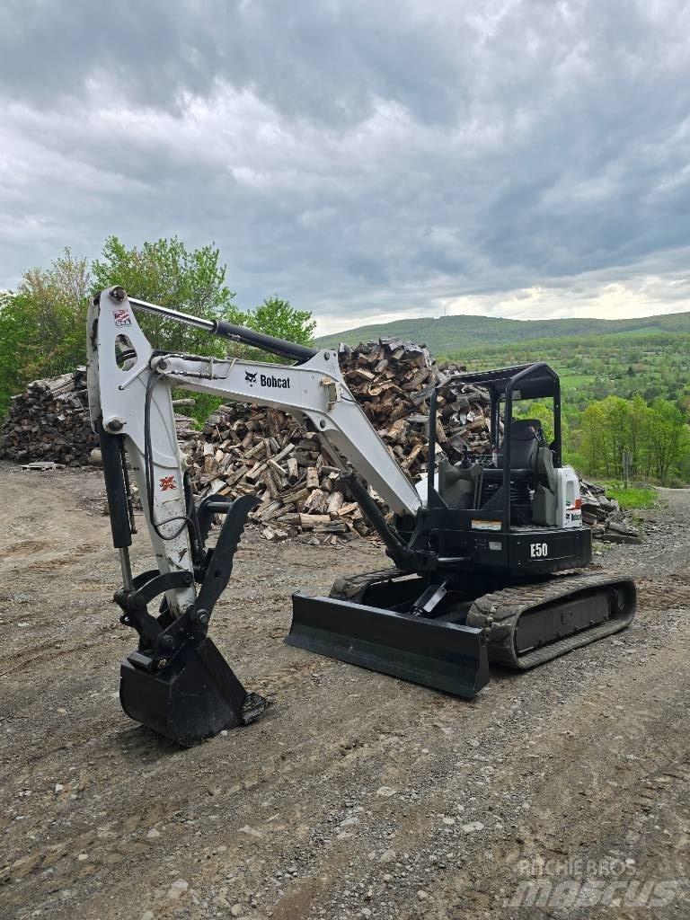 Bobcat E 50 小型挖掘机