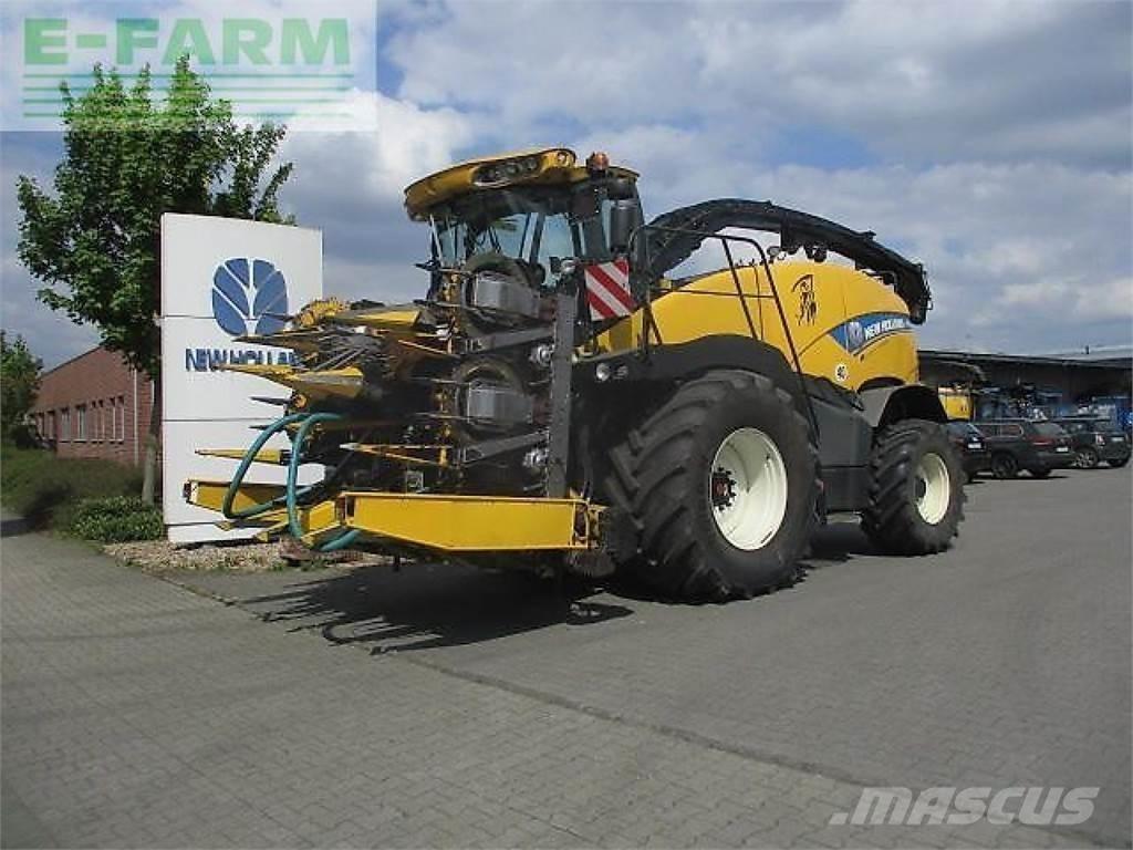 New Holland fr 700 自走式青贮饲料收割机