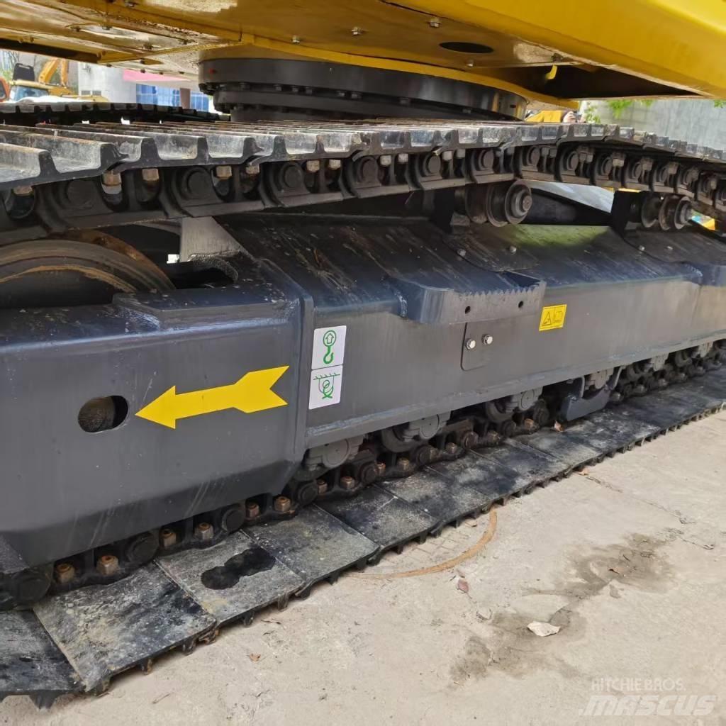 Komatsu PC 200-8 履带挖掘机