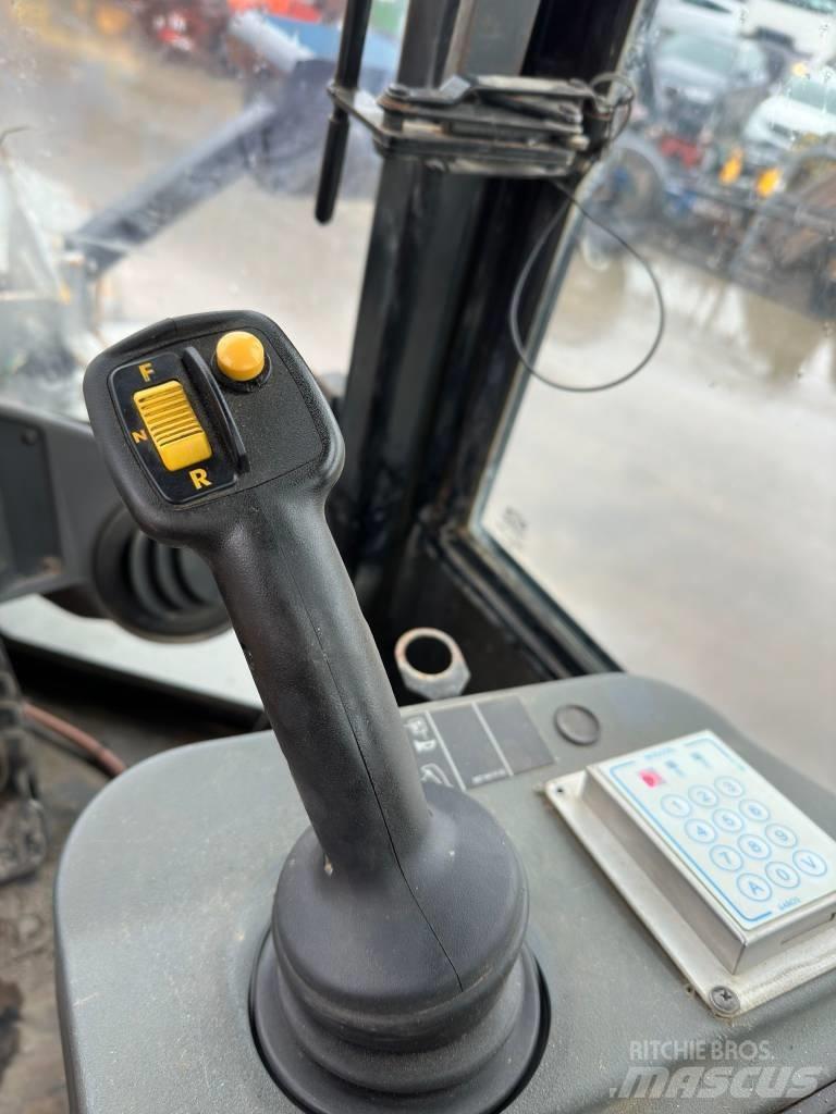CAT 936H 轮式装载机