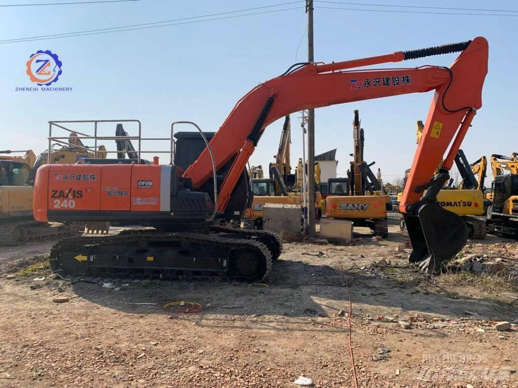 Hitachi ZX 240 履带挖掘机
