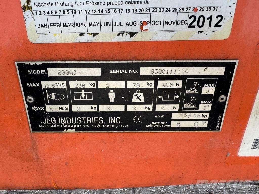 JLG 800 AJ 曲臂高空工作平台