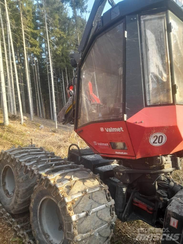 Valmet 911.3 收割机