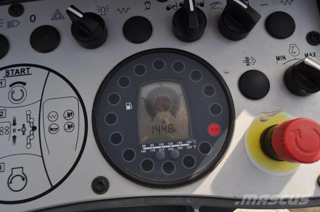 Bomag BW 120 AD-5 双轮压路机
