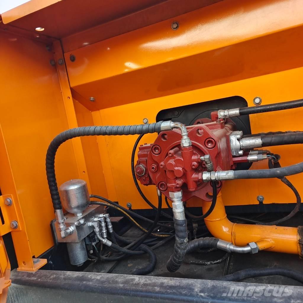 Hyundai 305LC-9T 履带挖掘机