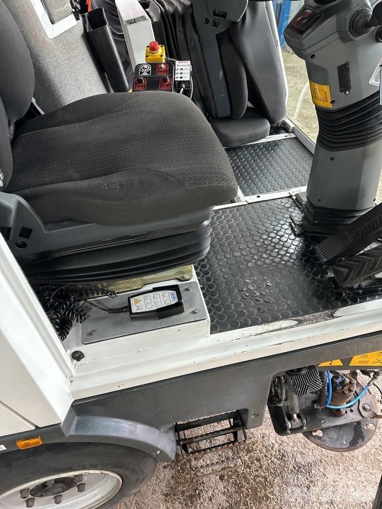 Schmidt Cleango 500 扫地机