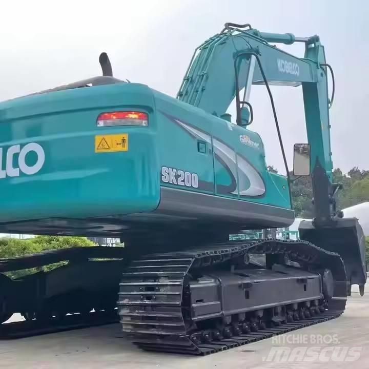 Kobelco SK200 履带挖掘机