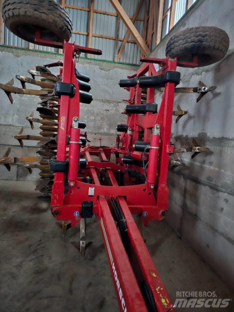 Horsch Terrano 6 FX 手扶中耕机