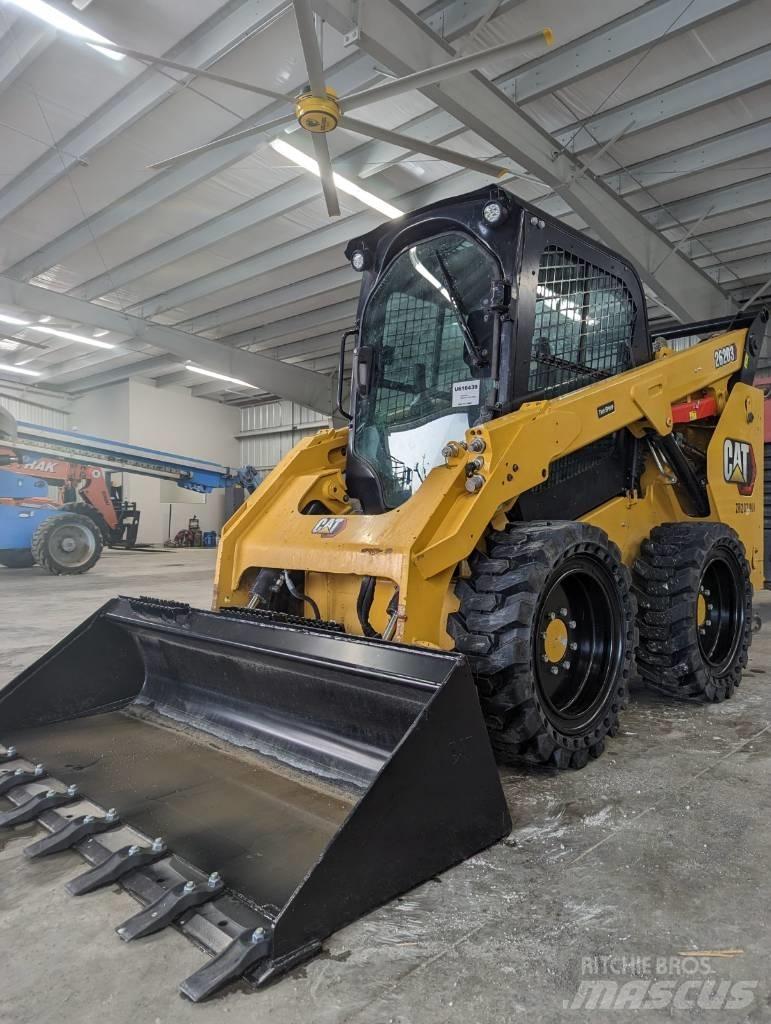CAT 262 D3 滑移装载机
