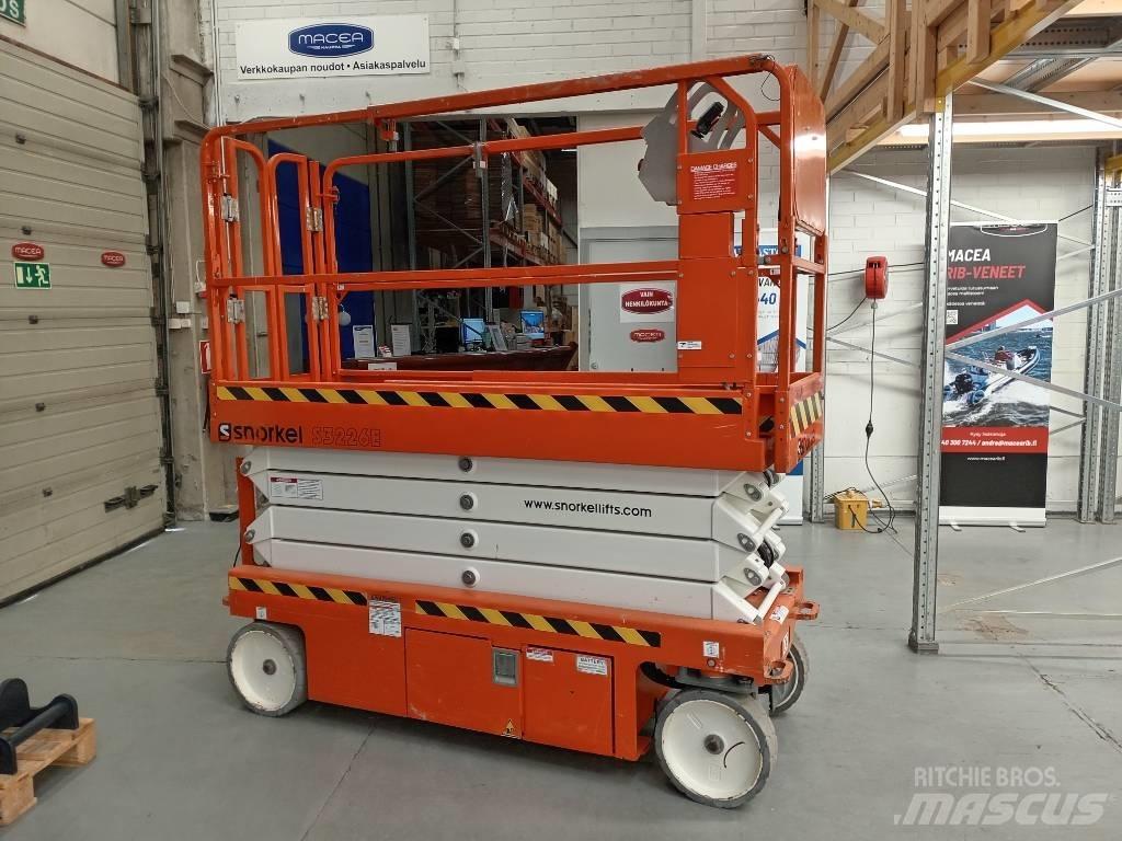 Snorkel S 3226E 剪叉式升降机