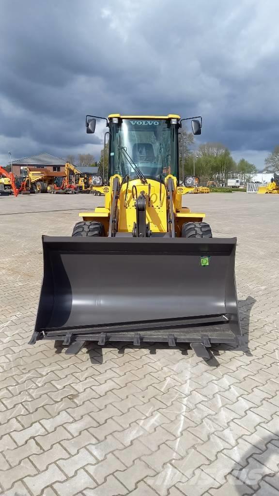 Volvo L 30 G 轮式装载机