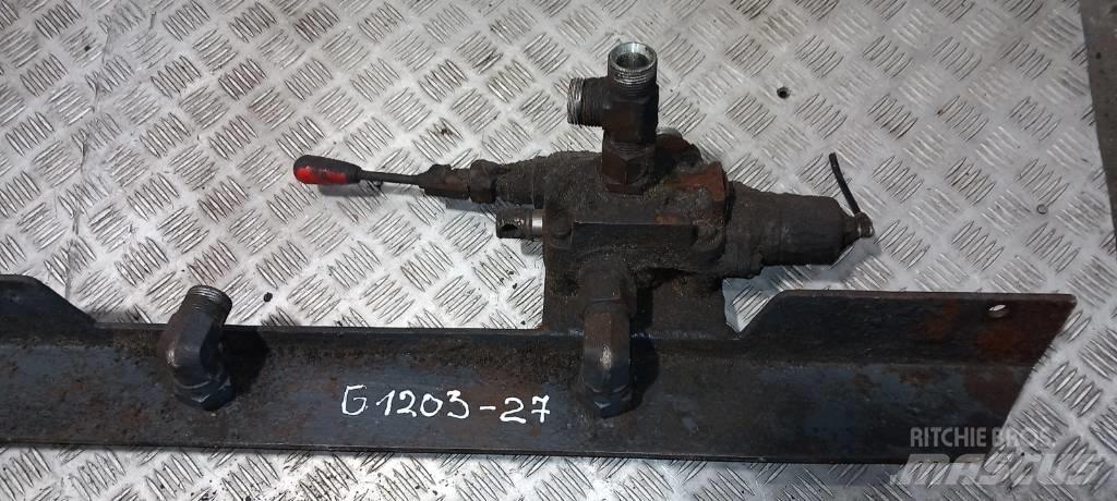 MAN TGA divider 液压