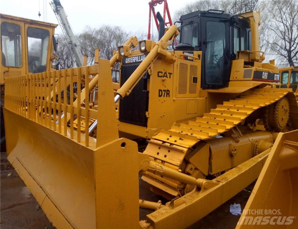 CAT D 7 R 履带式推土机