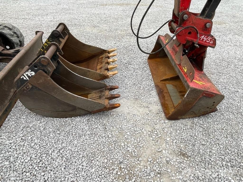 Bobcat E 85 中型挖掘机