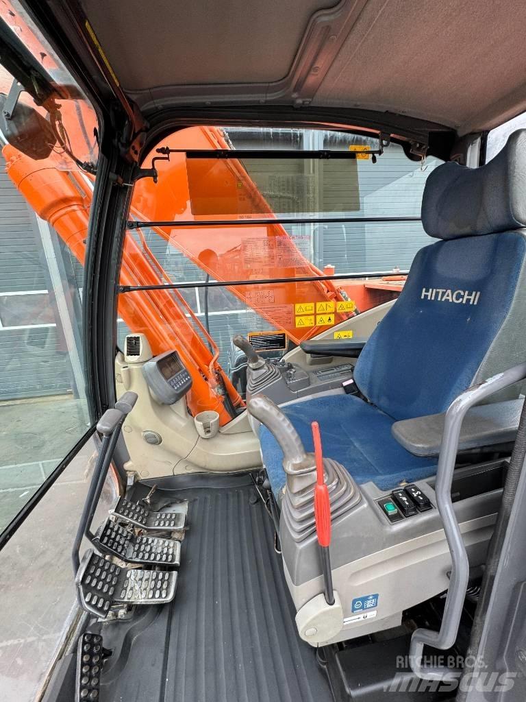 Hitachi ZX 250 LC-3 履带挖掘机