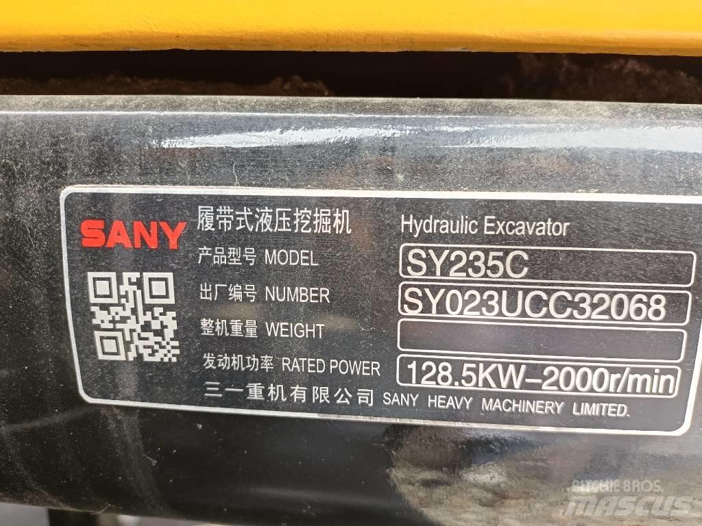 Sany SY235 履带挖掘机