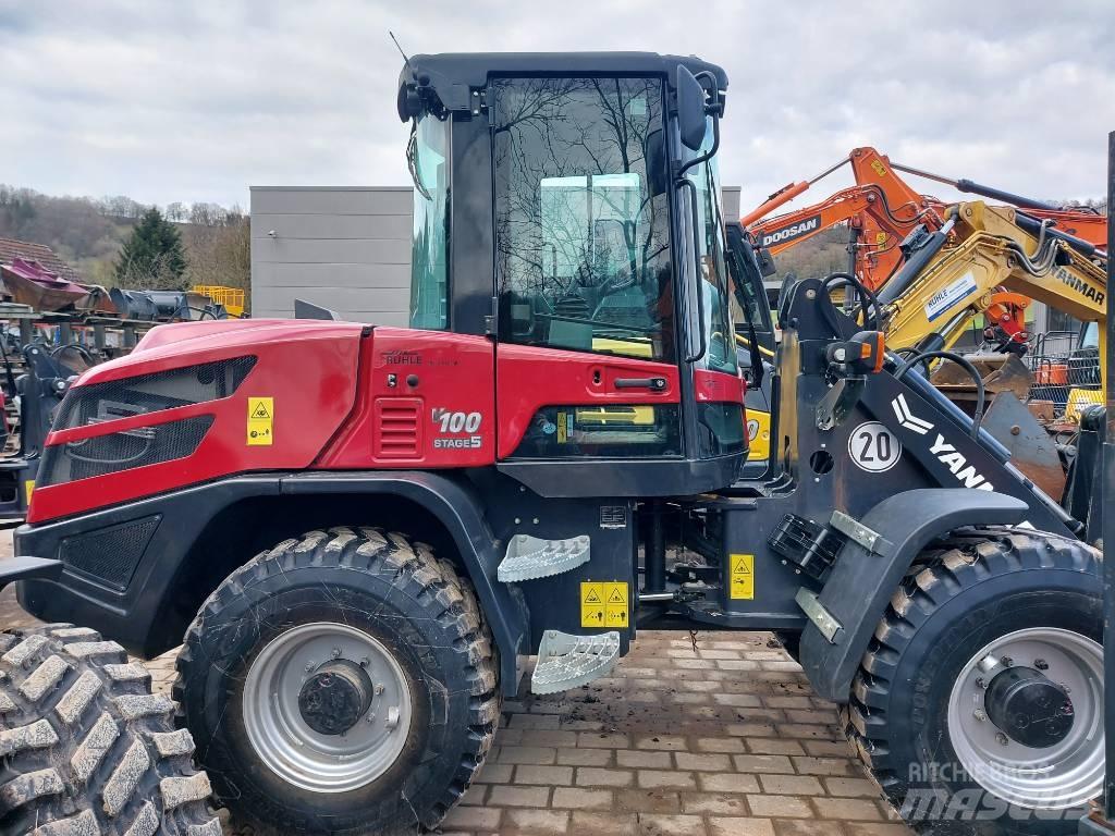 Yanmar V 100 轮式装载机