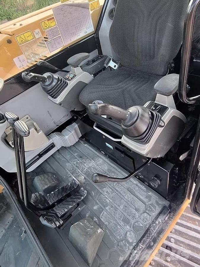 CAT 308E 中型挖掘机