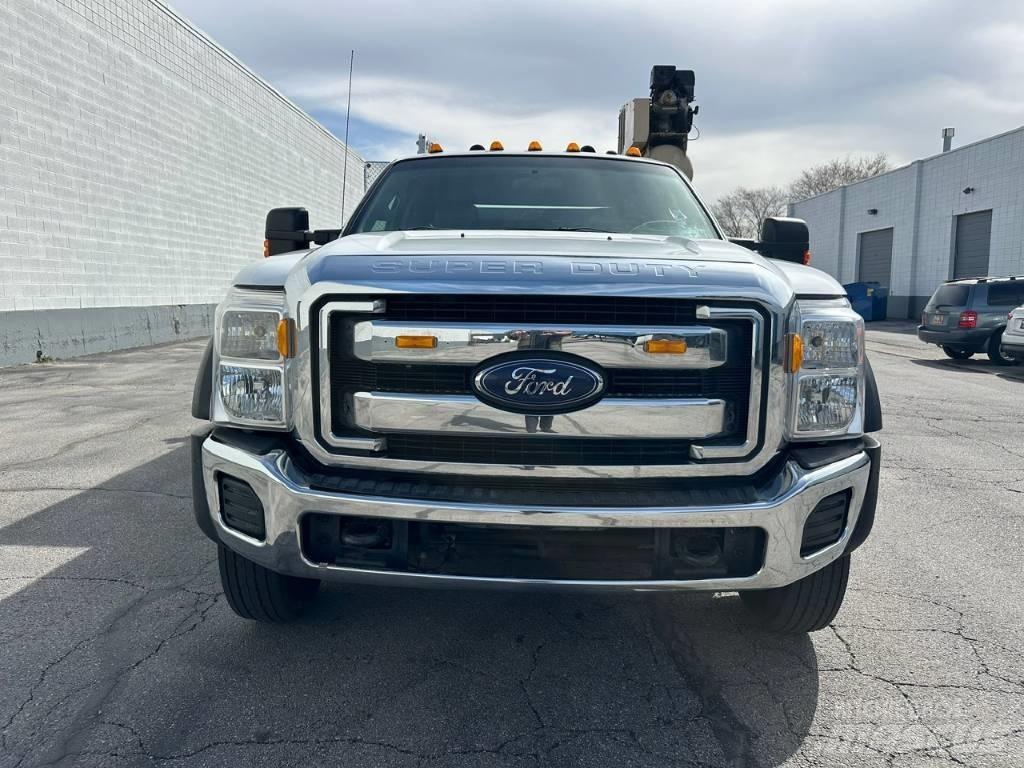 Ford F 450 平板车