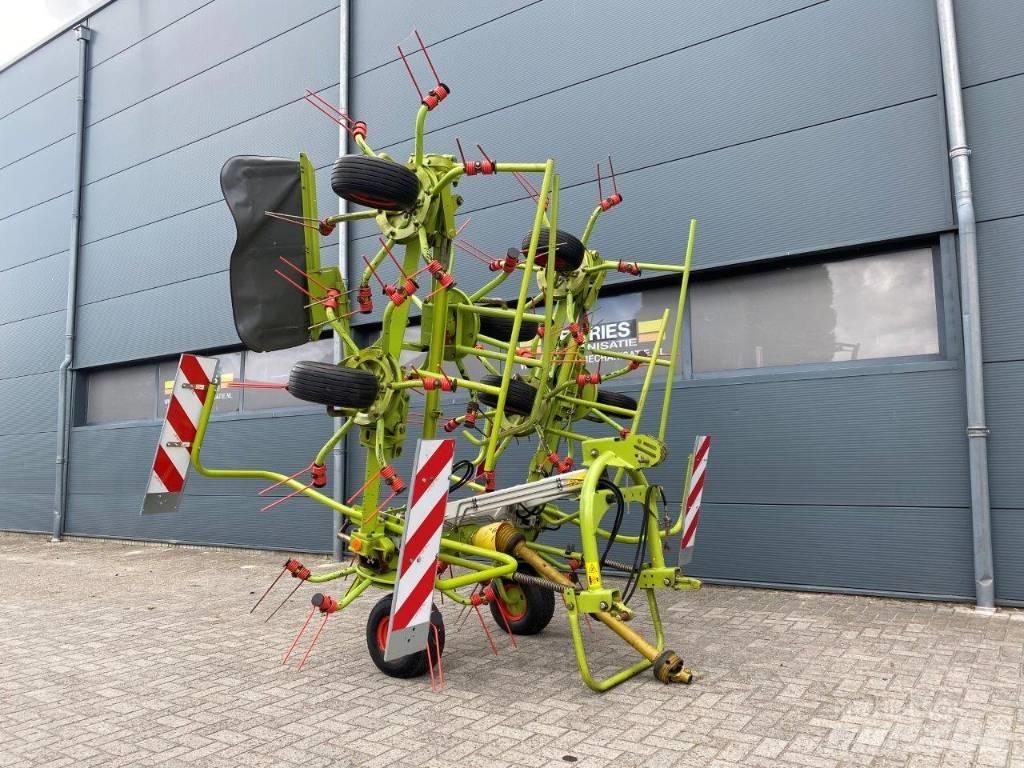 CLAAS Volto 870 犁耙和摊草机
