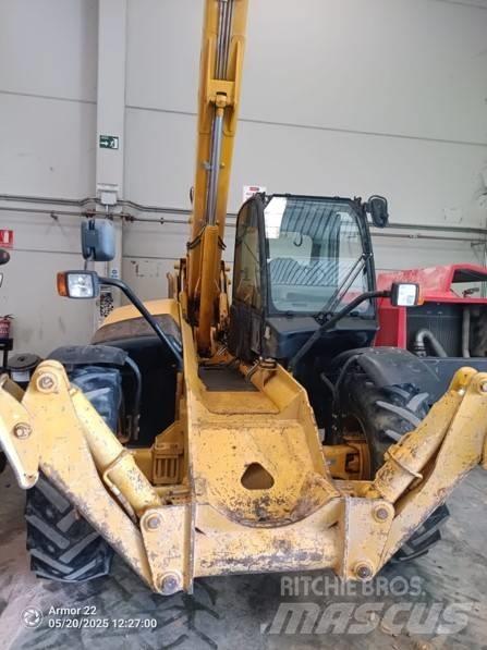JCB 535-125A 伸缩臂叉装车|叉装车