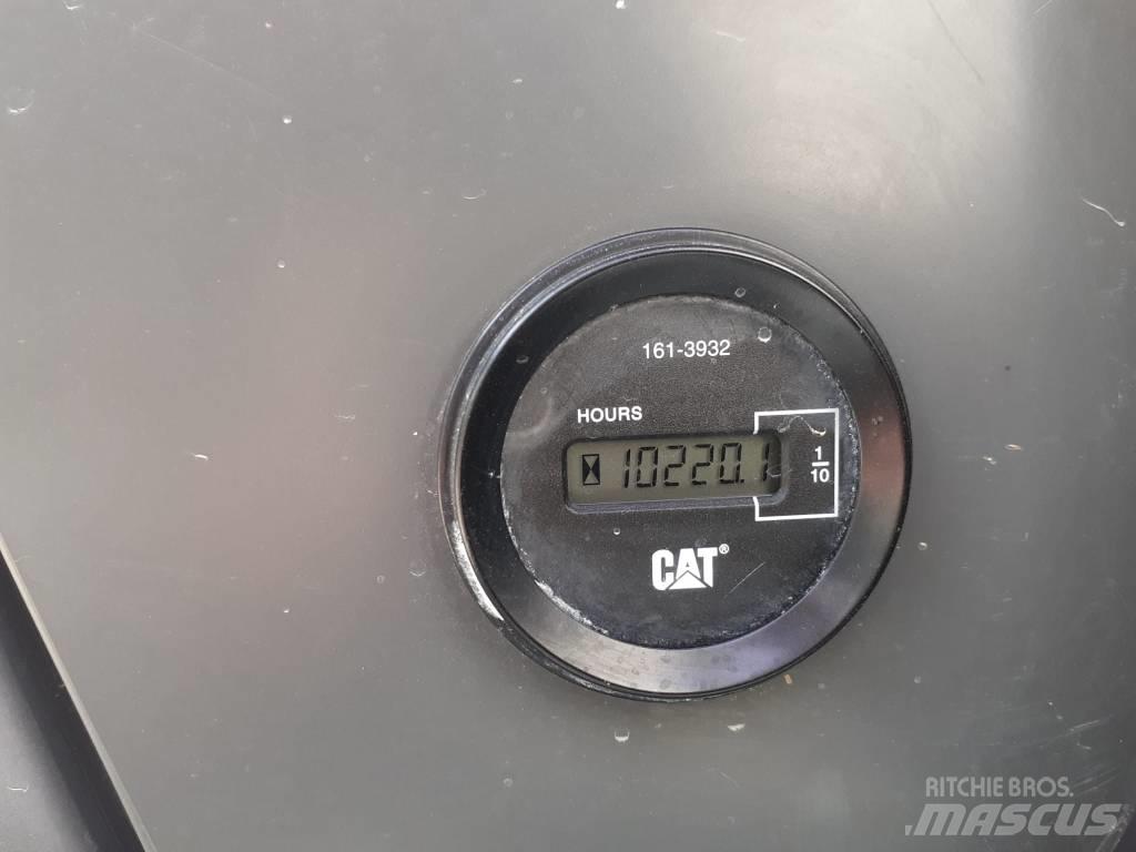 CAT 319 D L 履带挖掘机