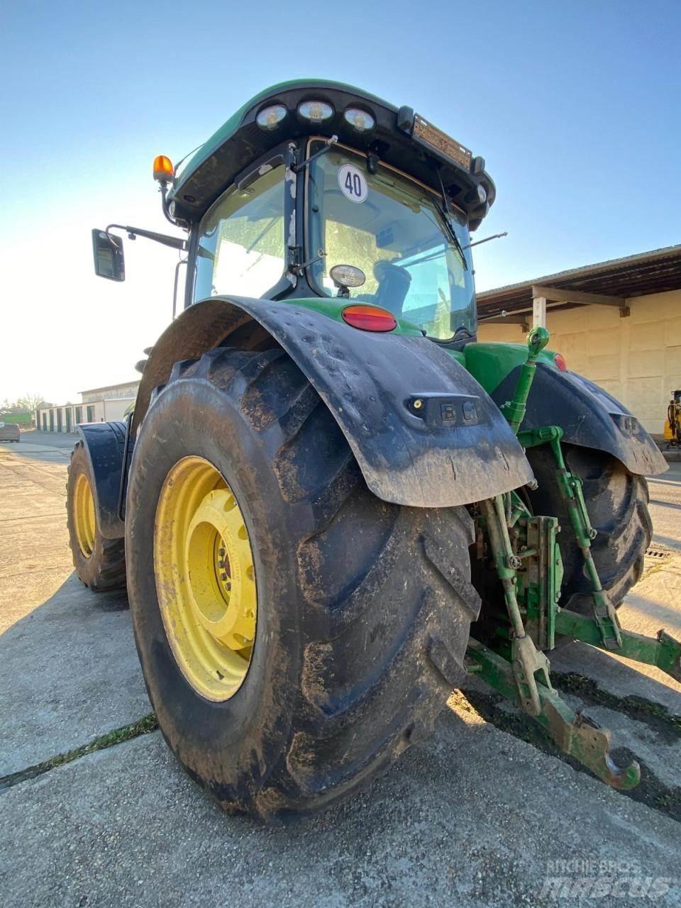 John Deere 8345 R 拖拉机/农用车